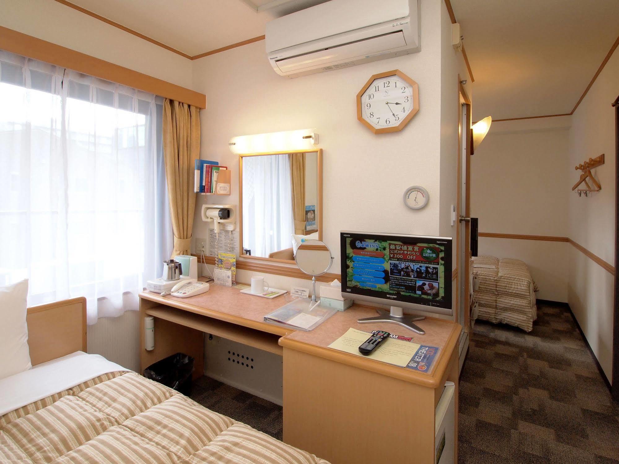 Toyoko Inn Sendai Higashi-Guchi No.1 Buitenkant foto
